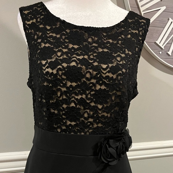 Women's Black Lace over nude color dress Macy's Brand Connected…NWOT - Picture 10 of 12
